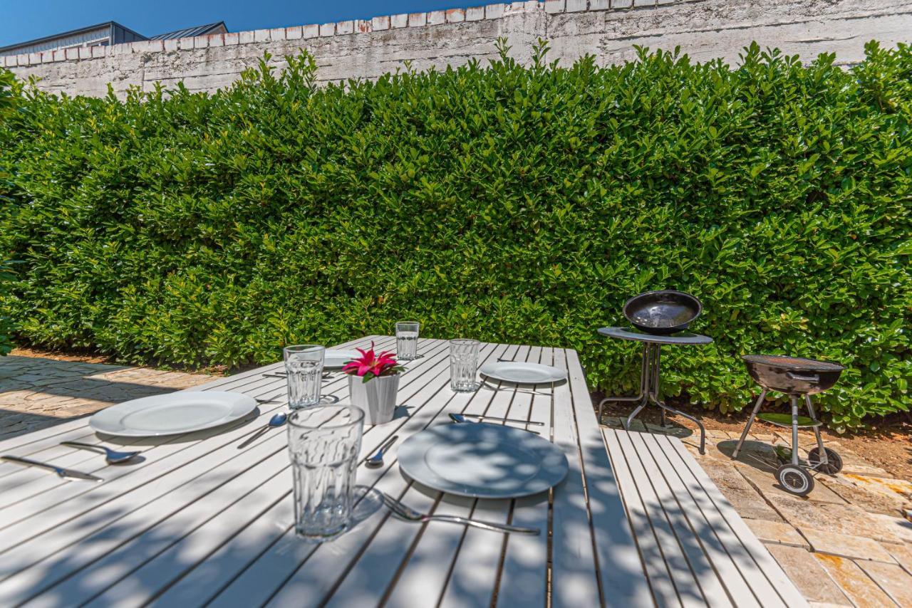 Apartments Villa Tribunj Tribalj Екстериор снимка