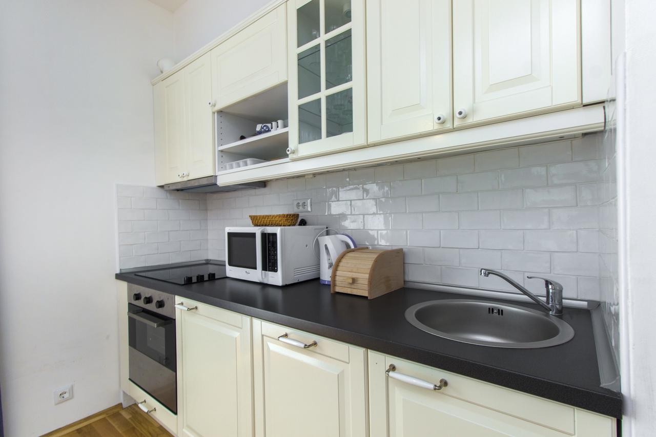 Apartments Villa Tribunj Tribalj Екстериор снимка