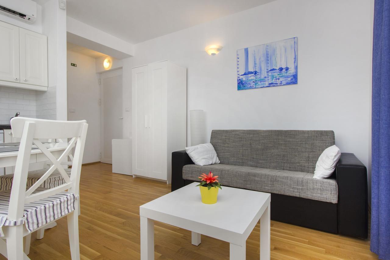 Apartments Villa Tribunj Tribalj Екстериор снимка