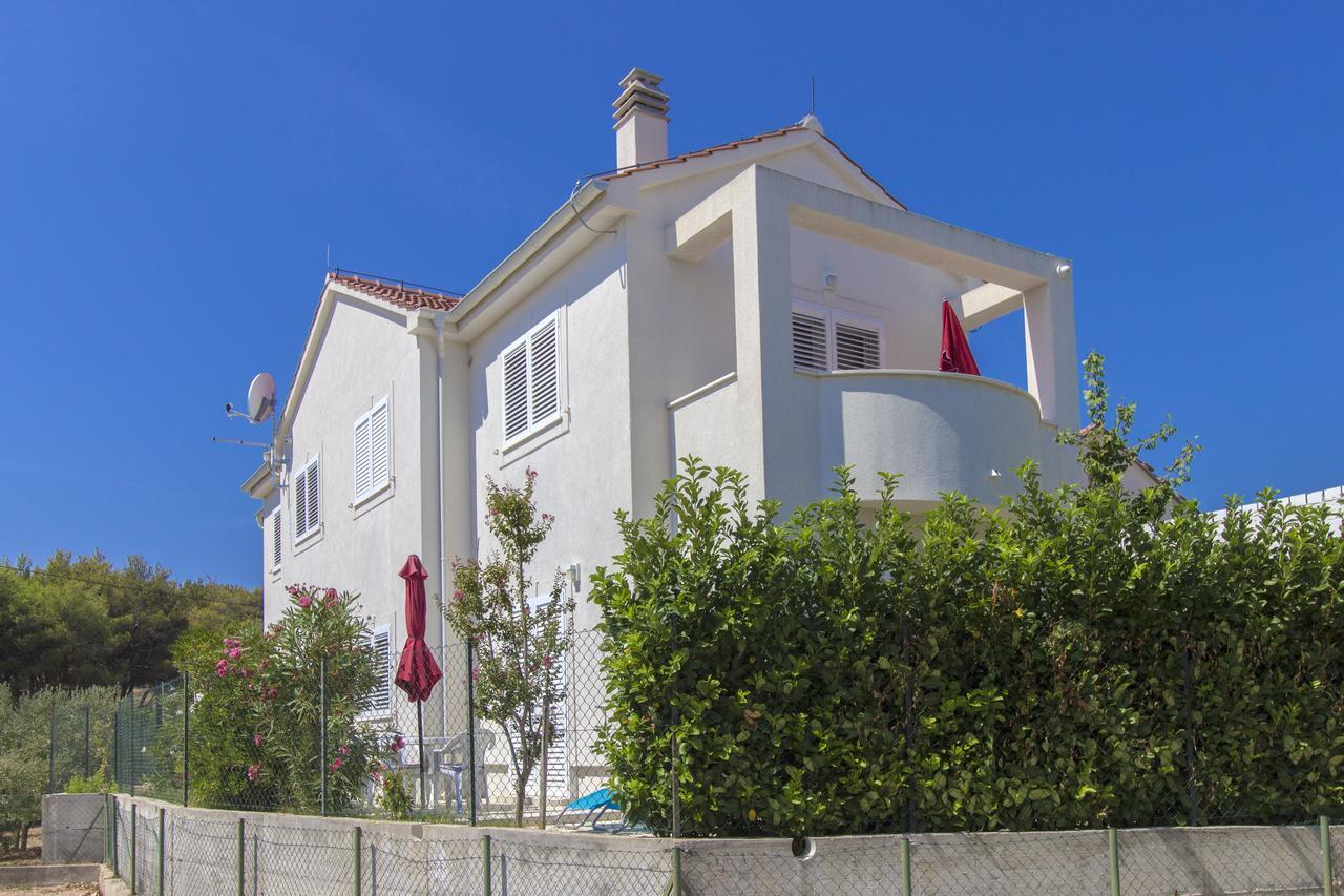 Apartments Villa Tribunj Tribalj Екстериор снимка